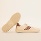 Saigon Classic '24 in Bordeaux – nachhaltige Sneaker mit traditionellem vietnamesischem Handwerksmuster.