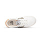 Hue Classic Khaki & Pfirsischrot – stilvolle Sneaker mit recyceltem Innenfutter und bequemer Sohle.