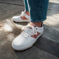 Hue Classic mit Webmuster in Rost & Marineblau – stilvolle, nachhaltige Schuhe für den Alltag.