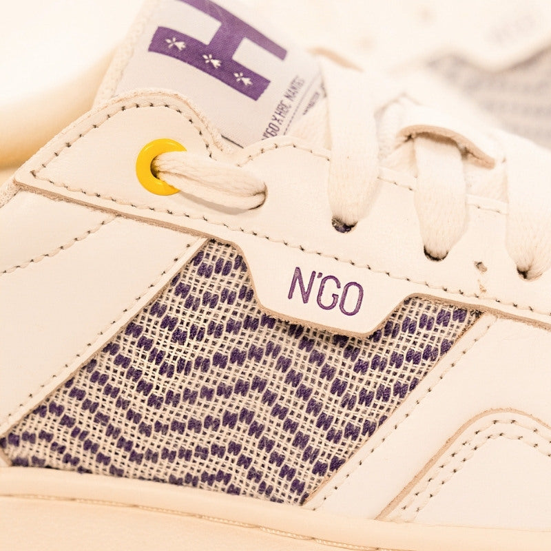 Limitierte N'GO Schuhe – Modell Hue Classic in stilvollem Violett mit handgewebtem Muster
