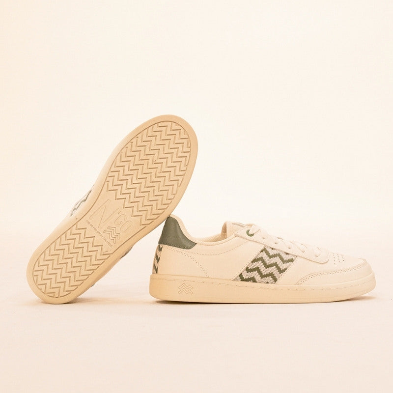 Saigon Classic '24 in Zypressengrün – nachhaltige Sneaker mit traditionellem vietnamesischem Handwerksmuster.