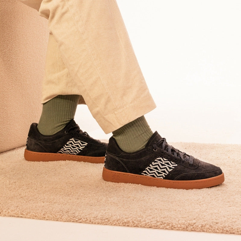 N'GO Sneaker Saigon Suede 24 in Dunkelmarine – Fairtrade-Wildleder mit Ethno-Design